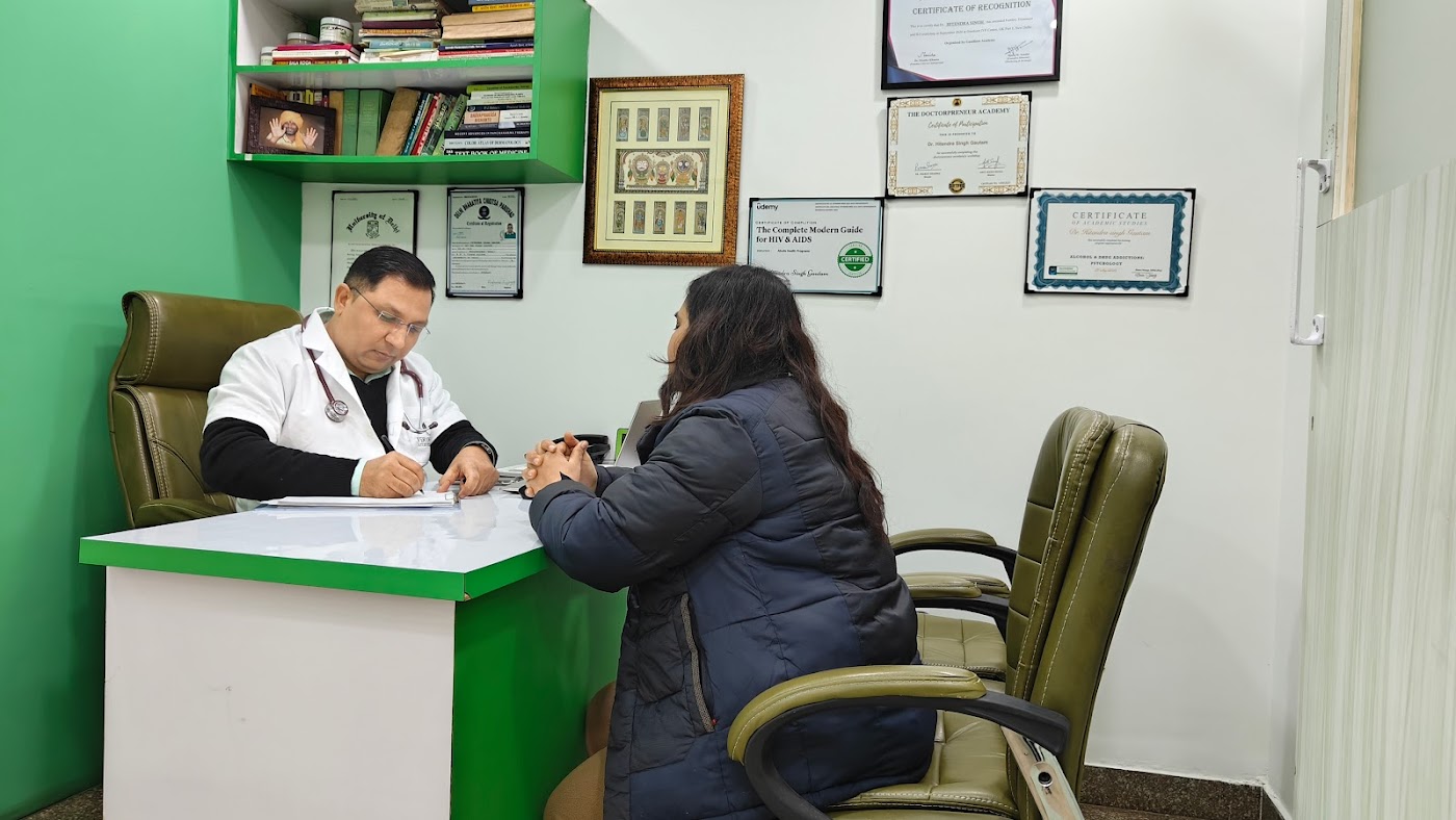 Virog Ayurveda Clinic & Panchkarma Center | Best Ayurvedic Doctor In Delhi | Ayurvedic Hospital In Delhi | Ksharsutra Center