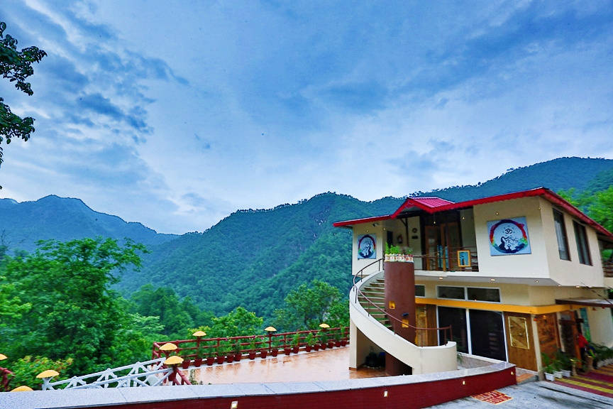 Veda5 Ayurveda & Yoga Retreat Rishikesh