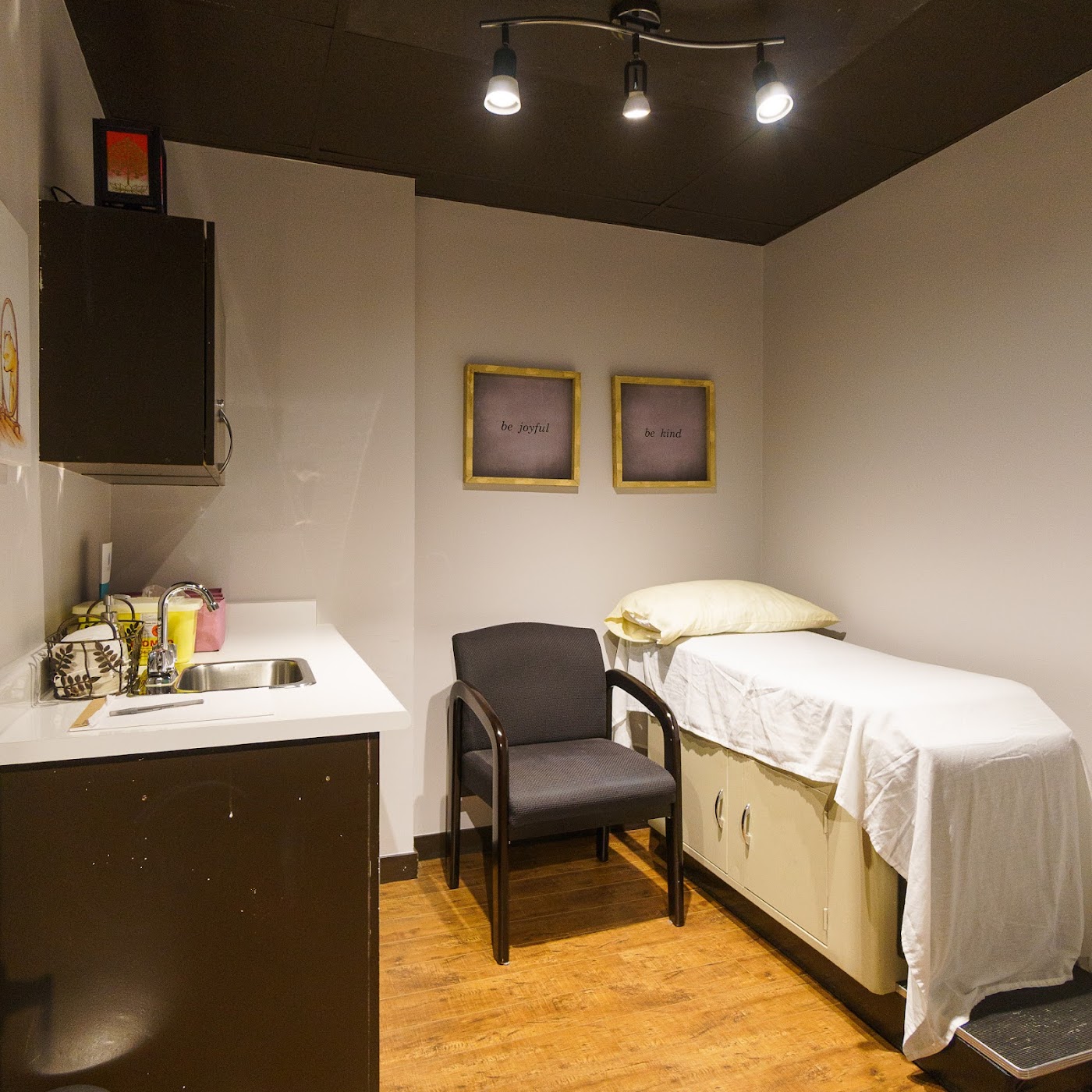 Divine Elements Naturopathic Clinic