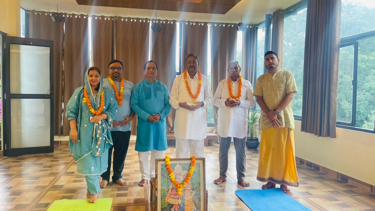 Earth Roots Ayurveda - panchakarma retreat Rishikesh | Yoga Retreat & Ayurveda Centre in India